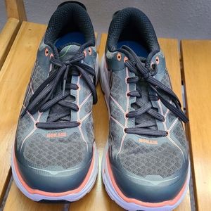 Hoka one one size 9.5 women's shoe